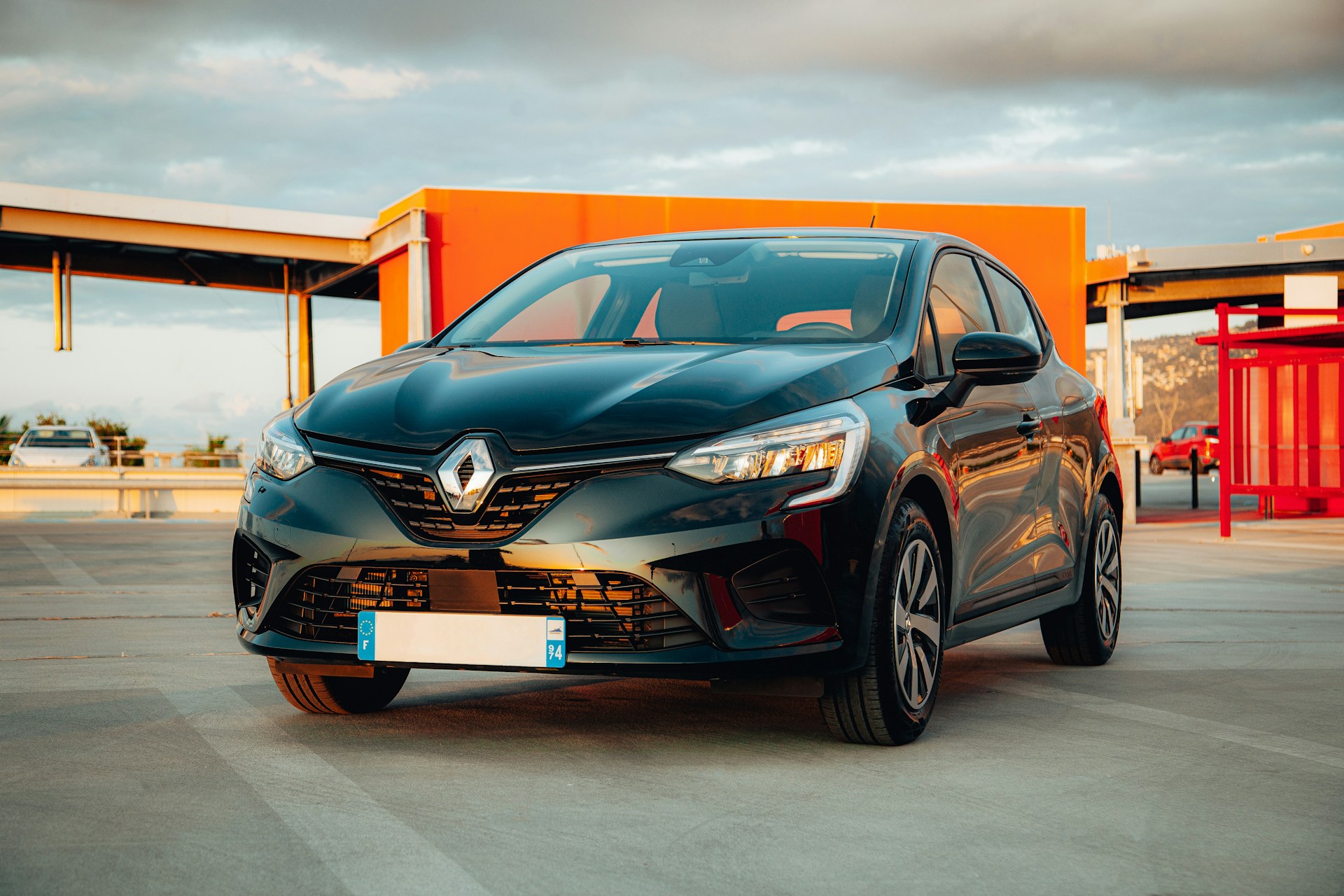 Renault Clio vs Renault Zoe
