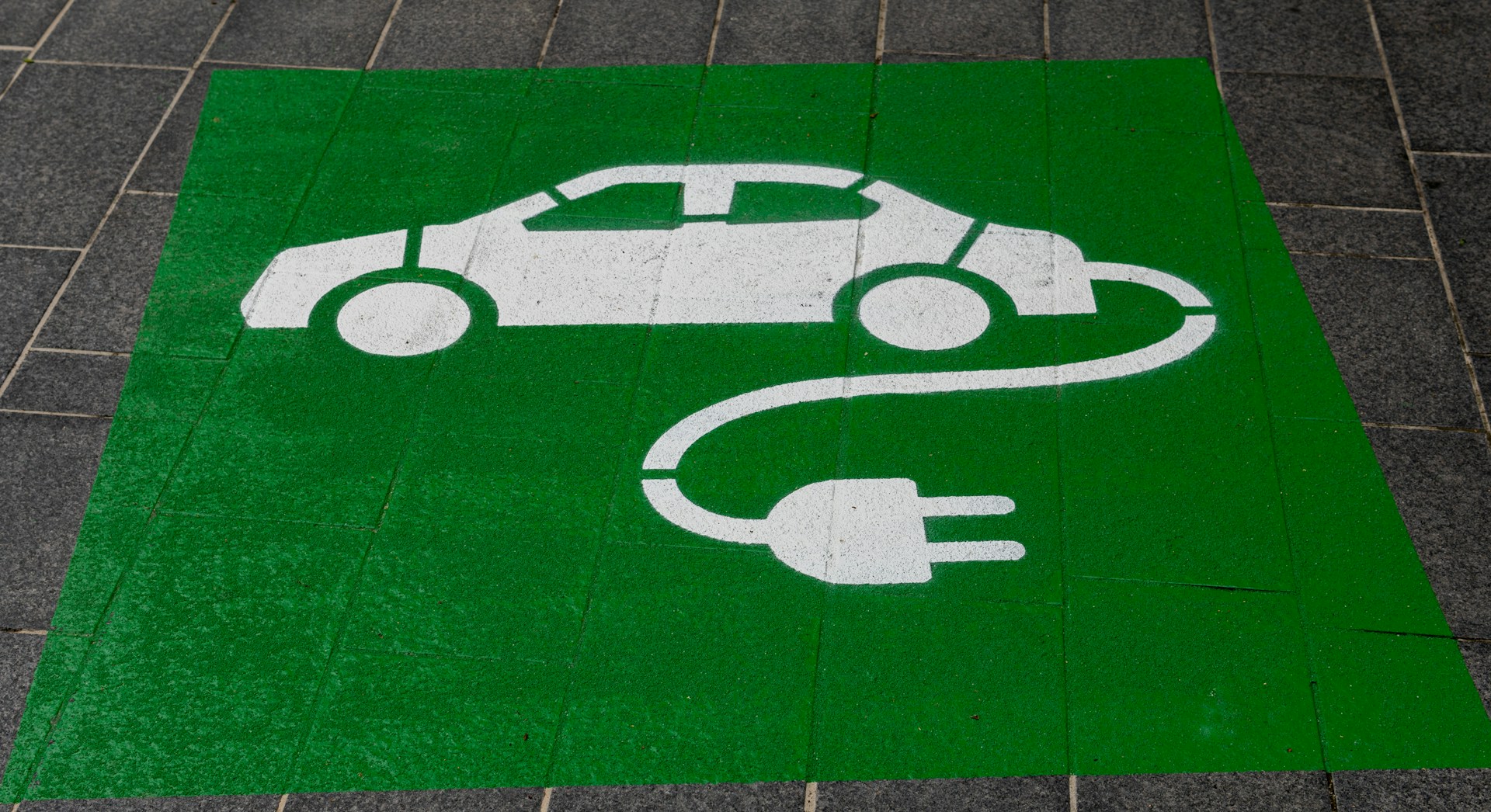 Plan Auto+ 2026: ayudas para comprar coche eléctrico